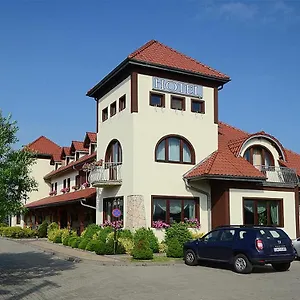 https://hotel-tyniecki.krakowhotelspoland.com